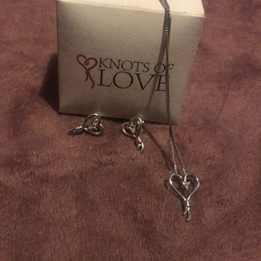 Knots of love earring and necklace set - Picture 2 of 4